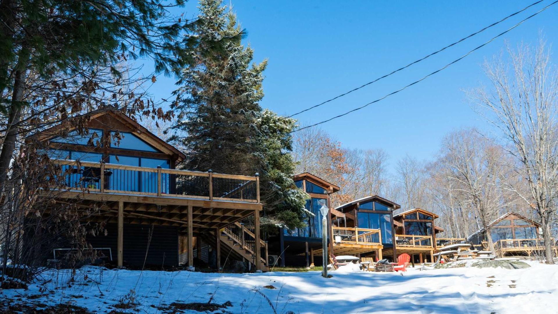 Lake Muskoka 2-bedroom Cottage - Pier 100 #50