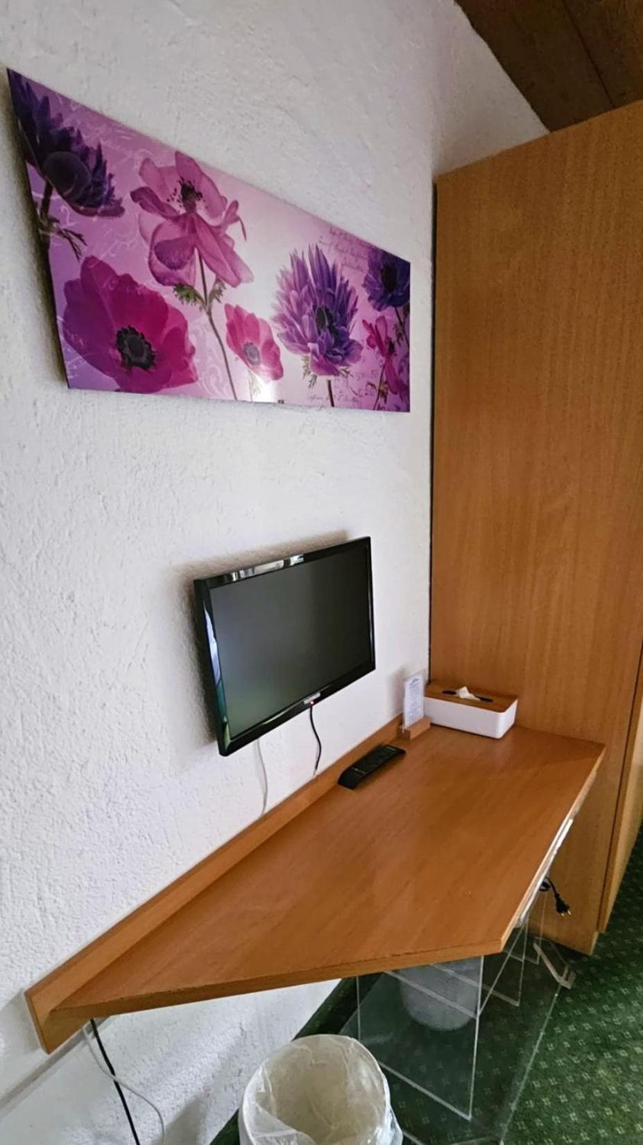 Single Room with Bathroom