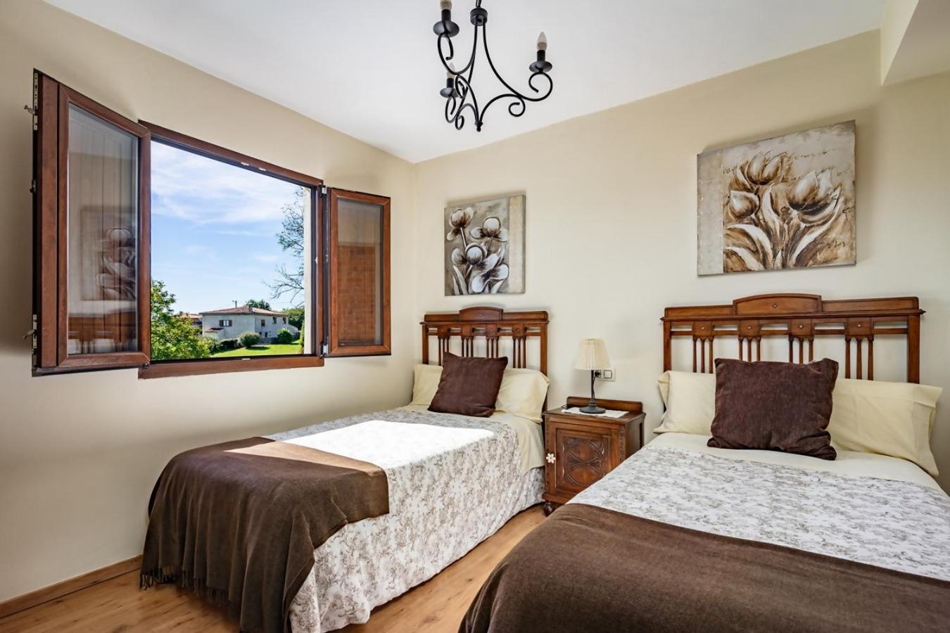 La Piñera, pola de Siero