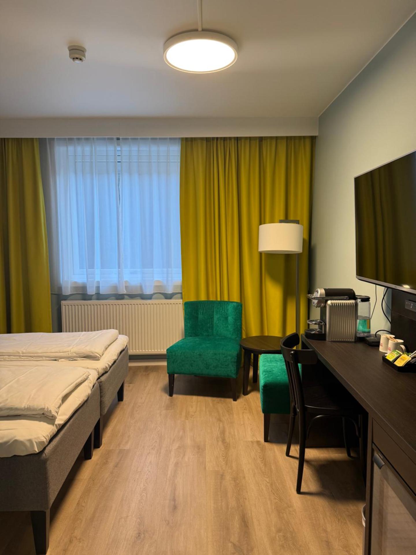 Photo of the whole room