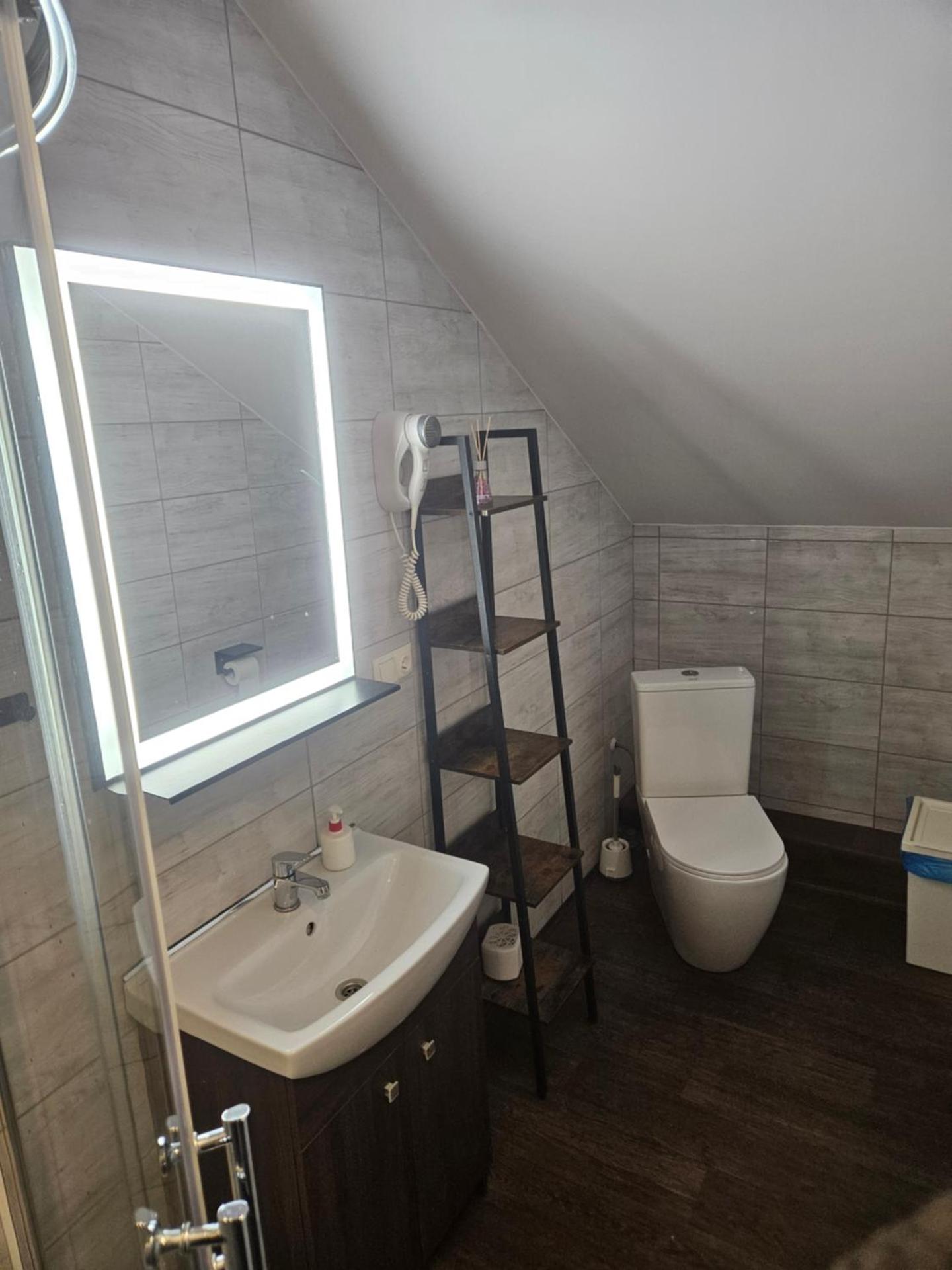 Pokoje Gościnne Nad Jeziorem