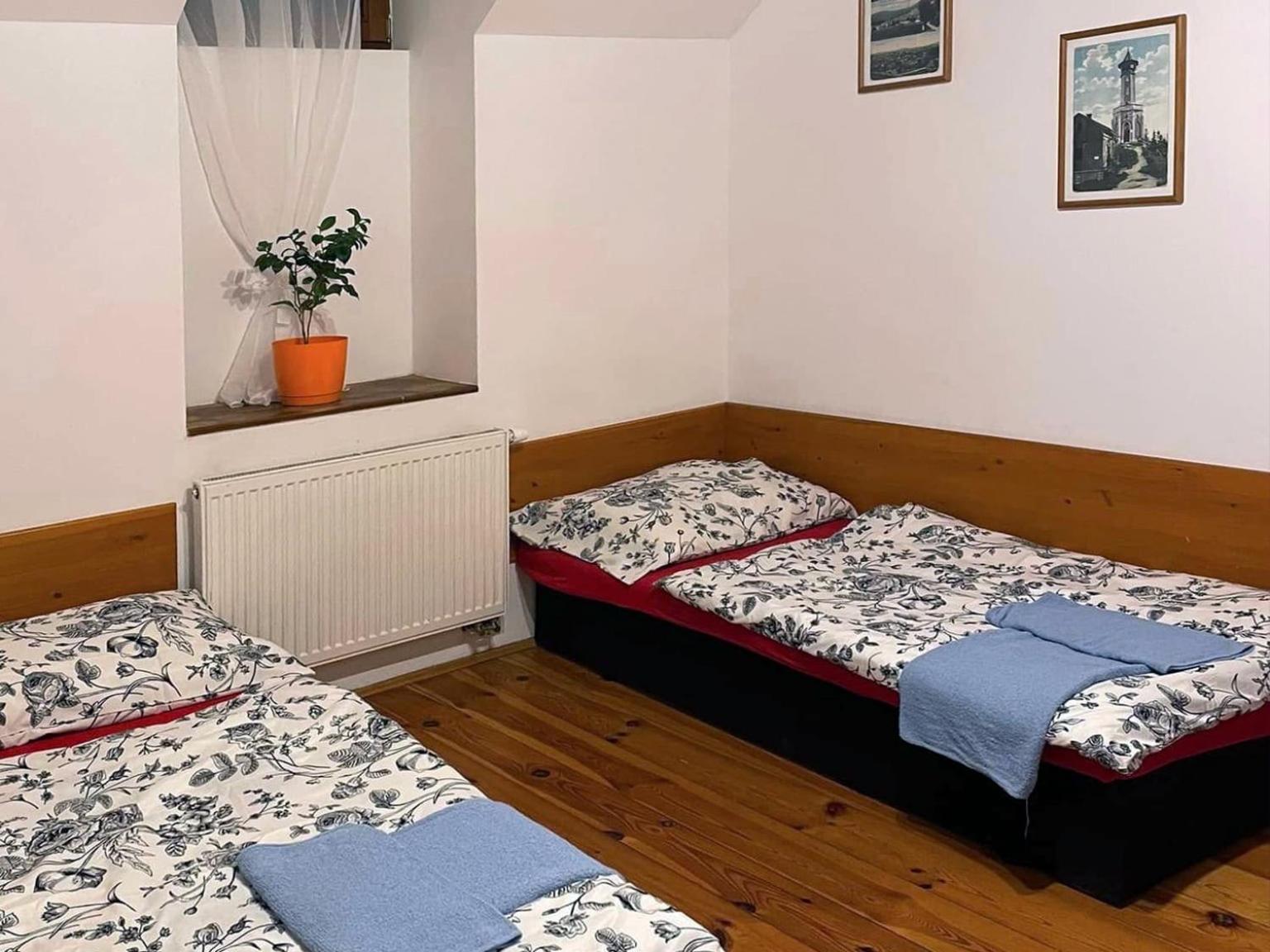 Penzion a restaurace U Zvonku