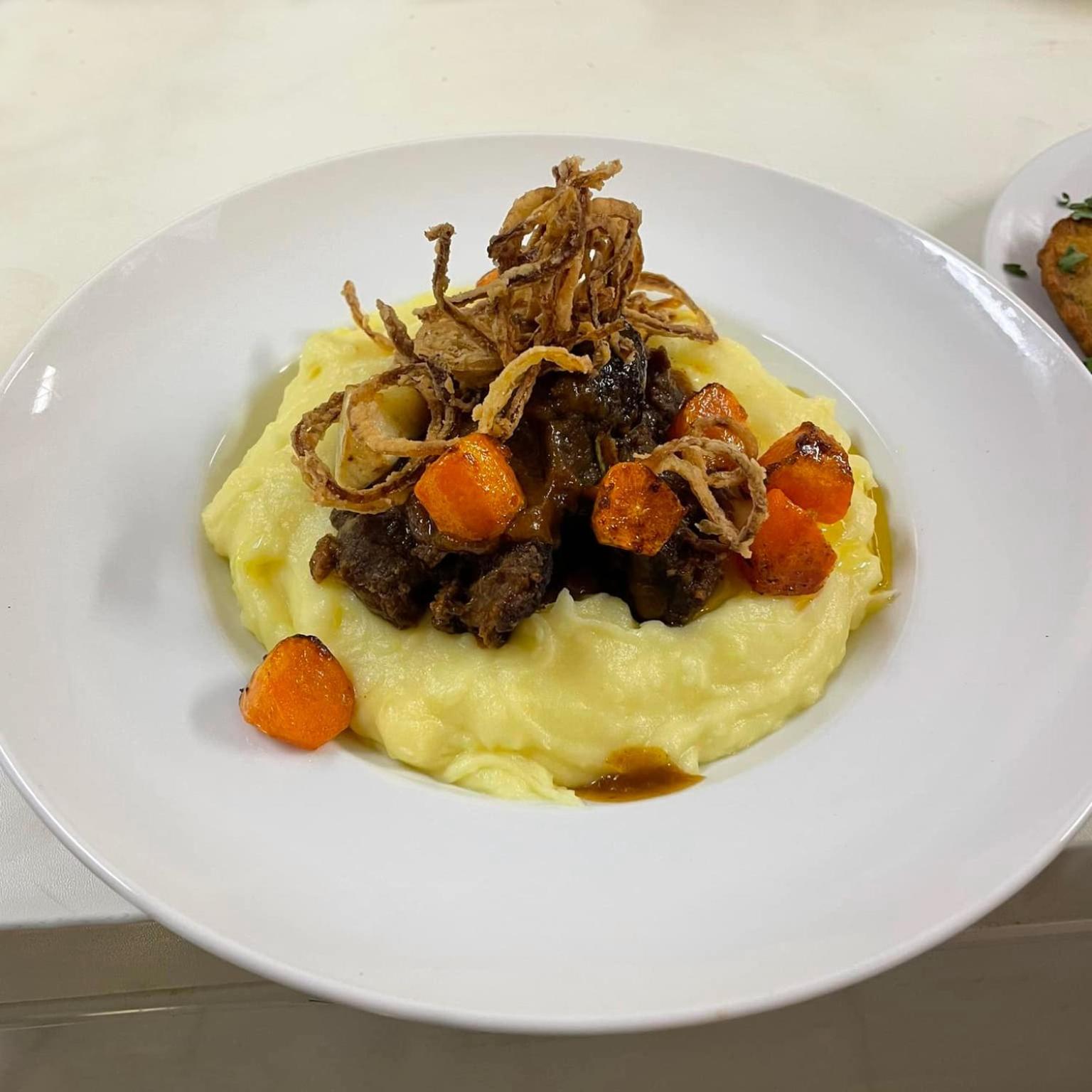 Penzion a restaurace U Zvonku