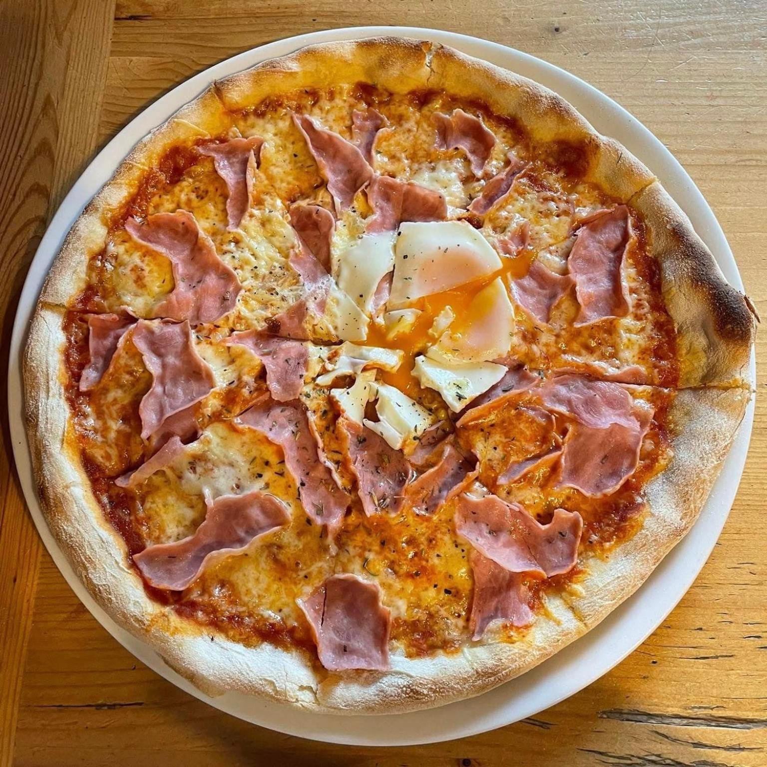 Penzion a restaurace U Zvonku