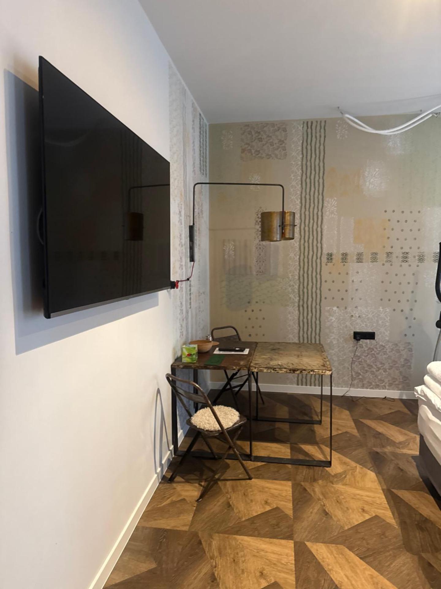 C7 studio industrial