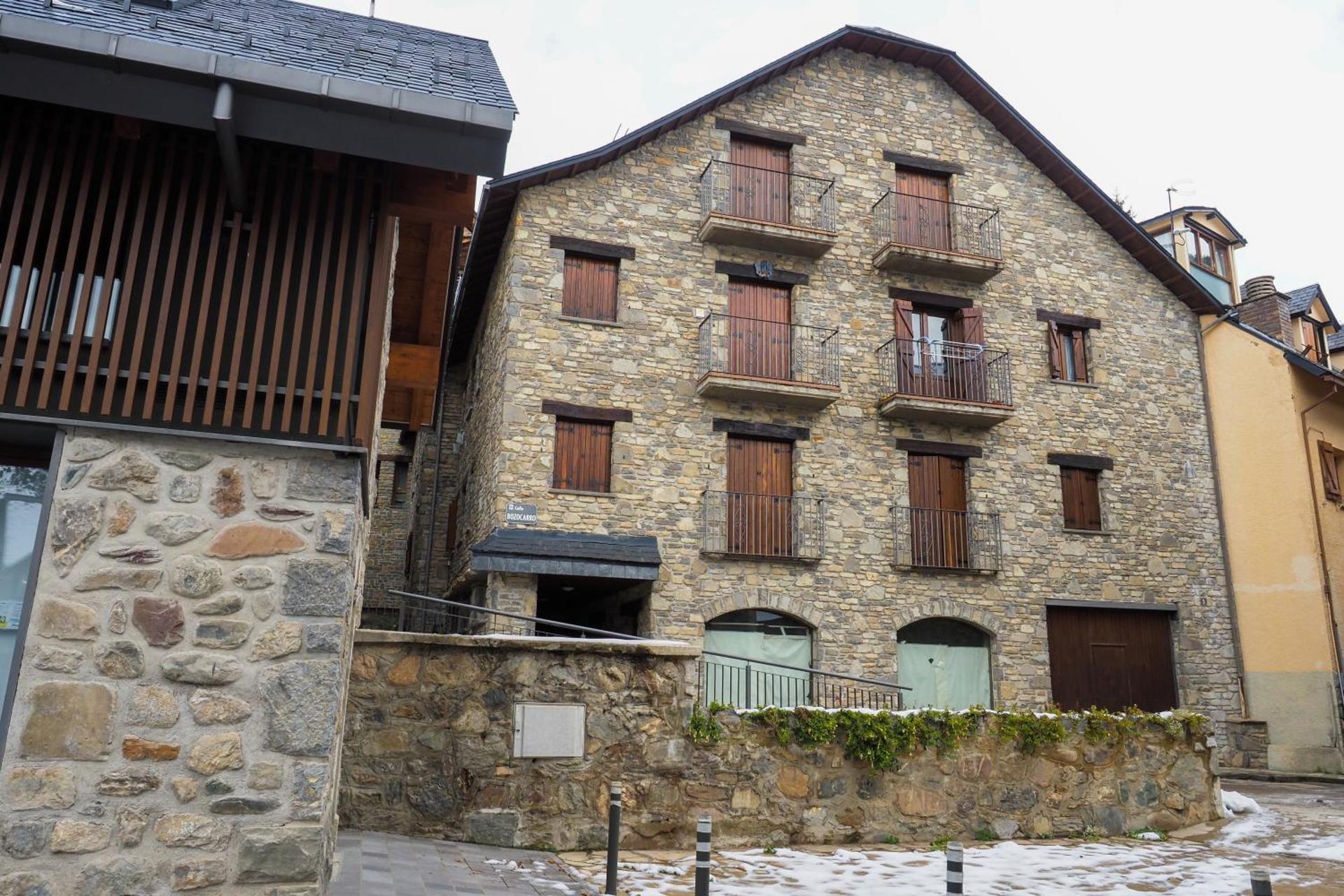 Casa Senda by Cardi Suites