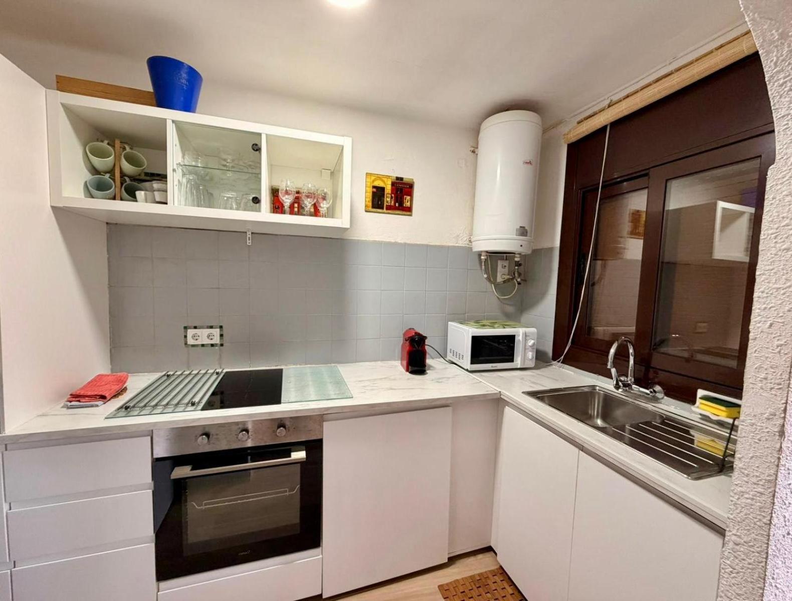 Apartamento bien ubicado vista a los pinos y al mar