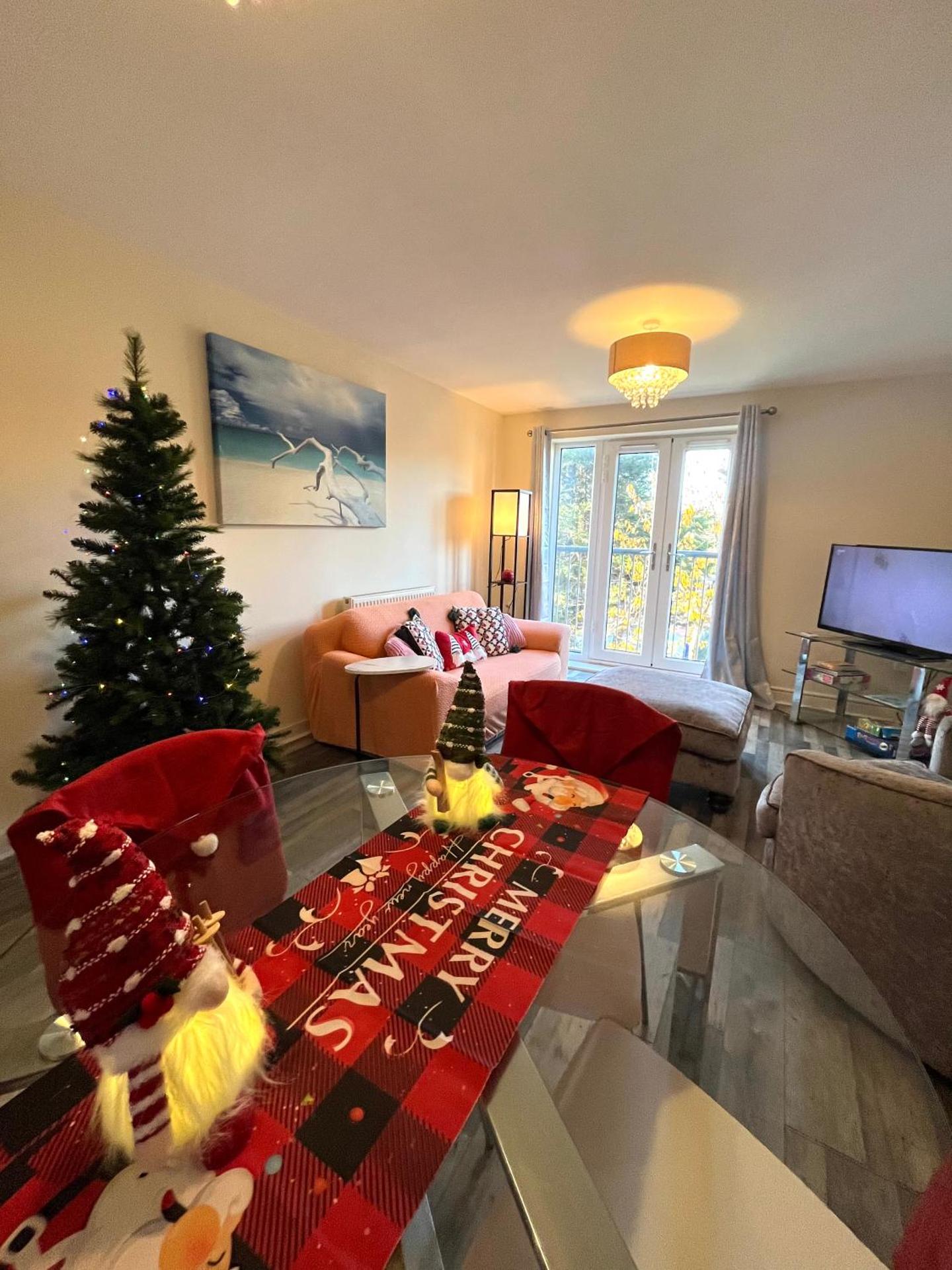 Spacious two bedrooms apartment for business and holiday