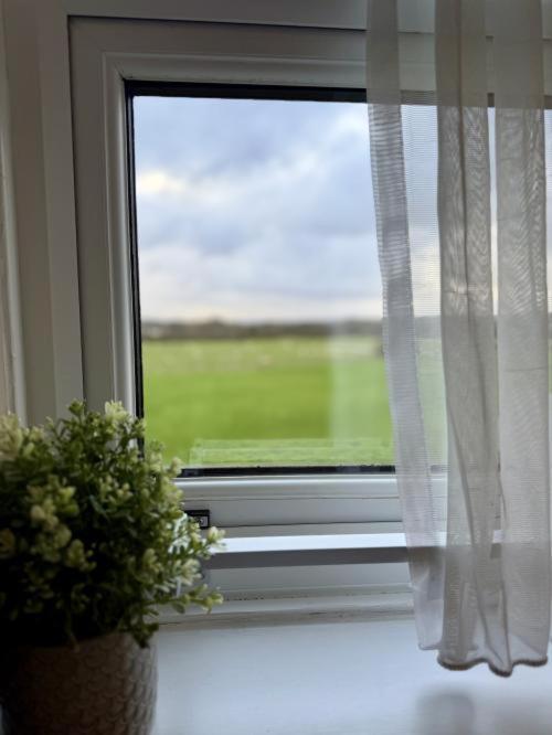 Premier Nights, Standish M6 J27