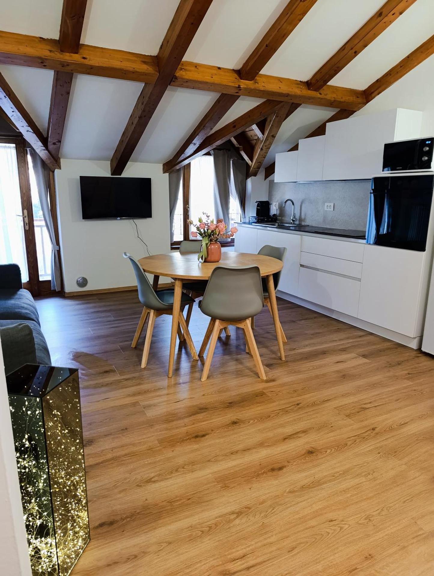 Communal lounge/ TV room