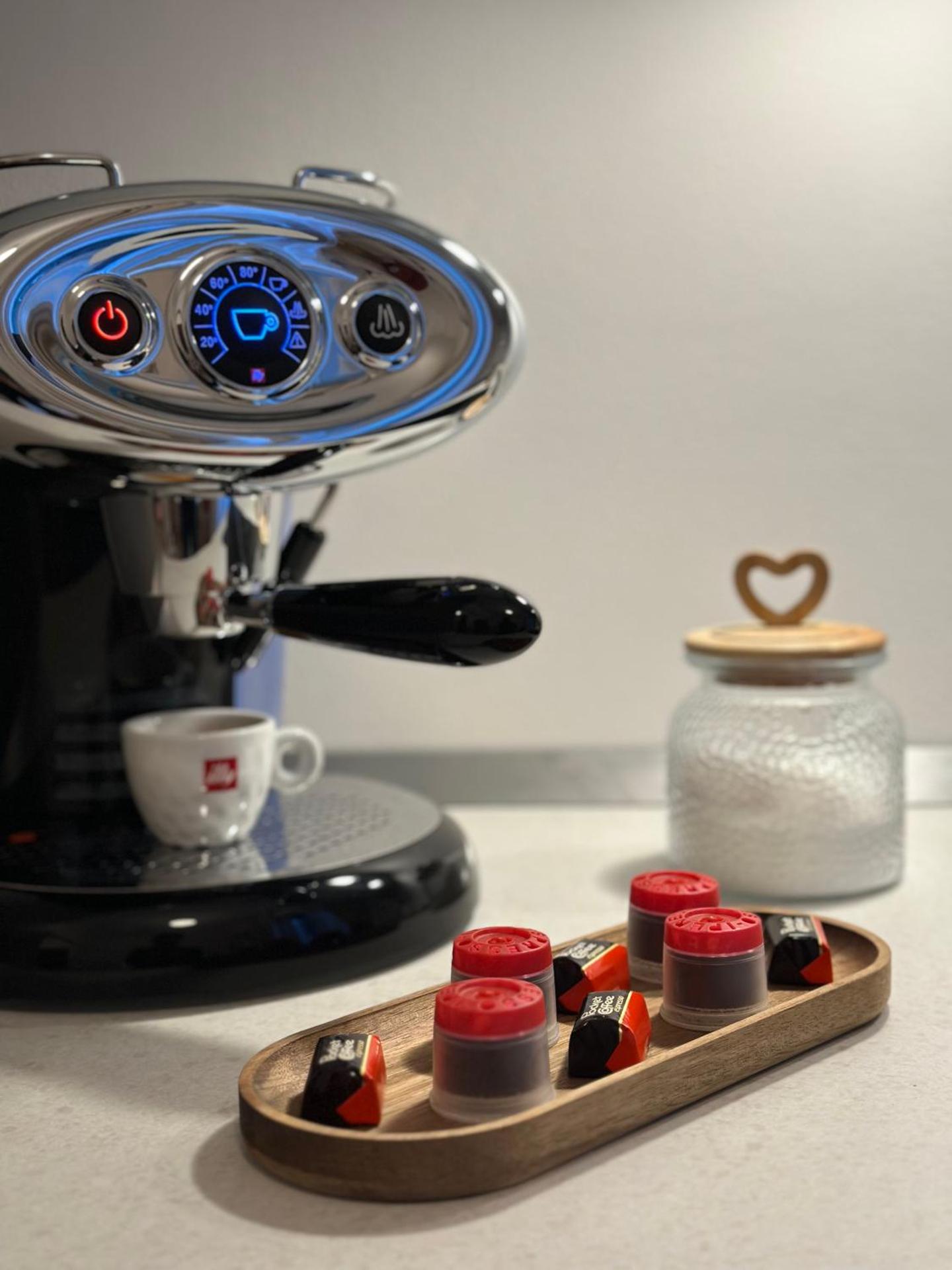 Central Piazza Ponterosso - The Green Nest