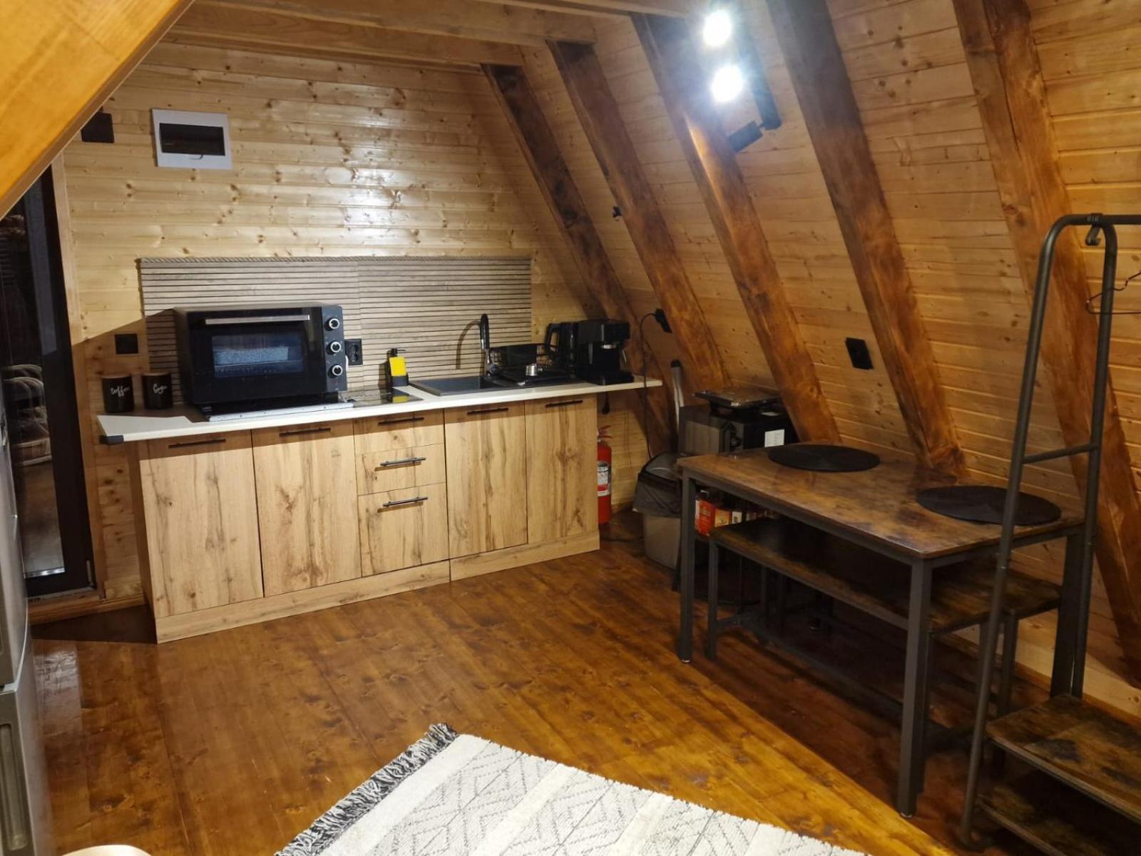 AA Frame Retreat Fundata