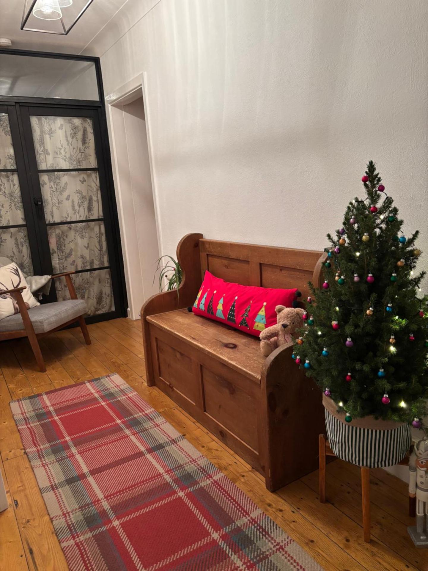 Number 78 Guest house M56 junction 12 located 5 minutes drive from Frodsham Continental breakfast Included January OFFER book for 2 nights or more get 1 night stay for FREE pending availability