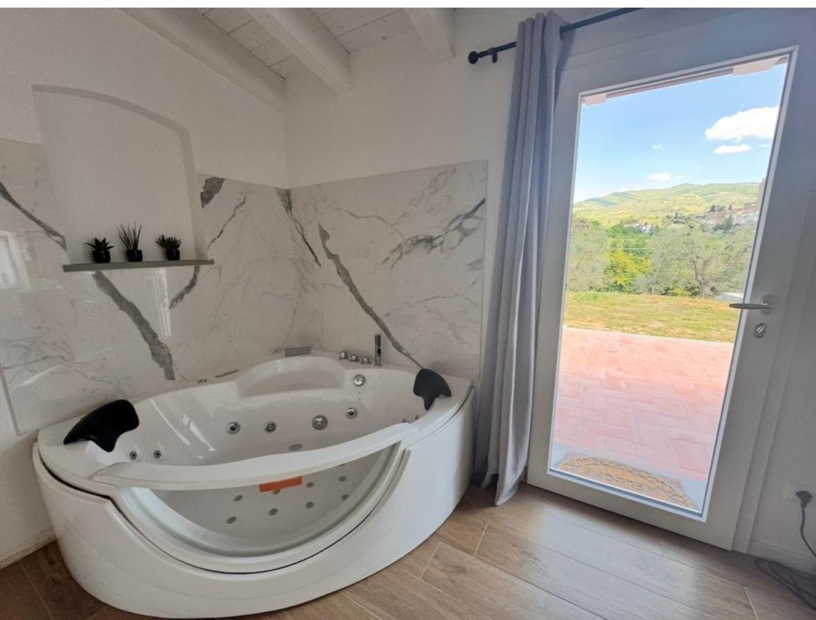 Alloggio incantevole con piscina