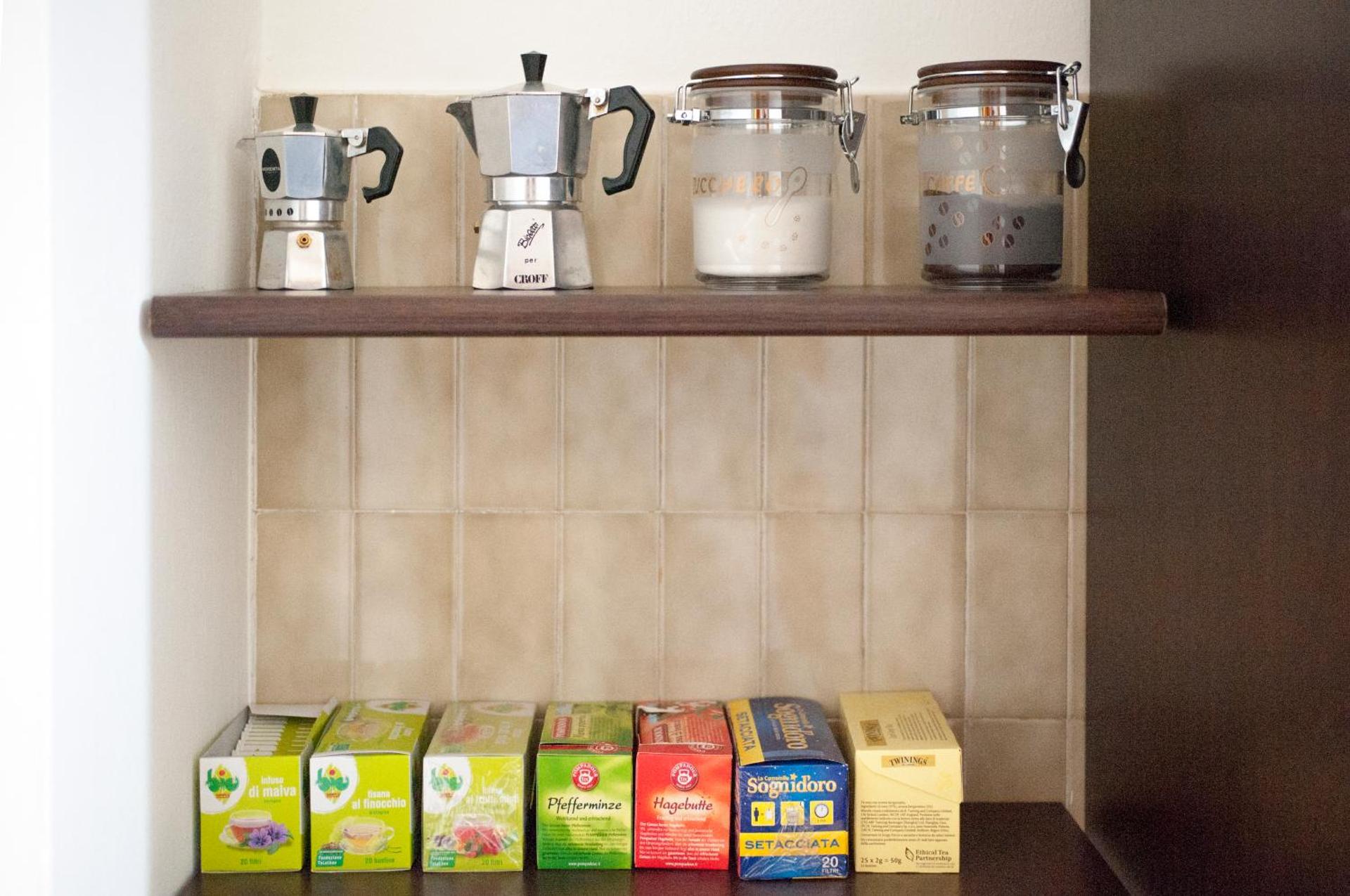 Coffee/tea facilities