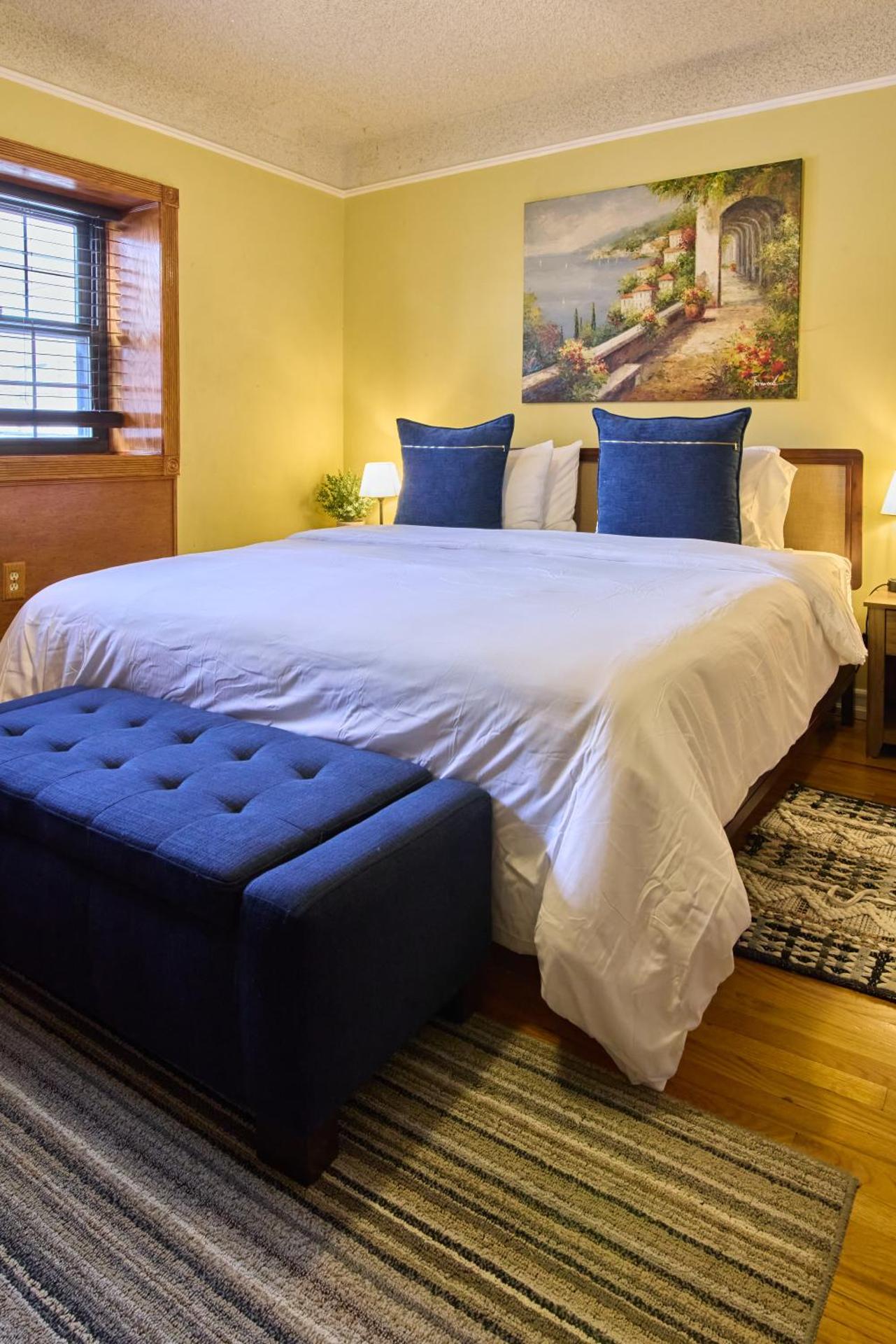 Sweet Home - Zoller Stays