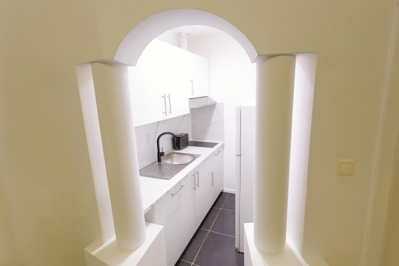 Kitchen or kitchenette