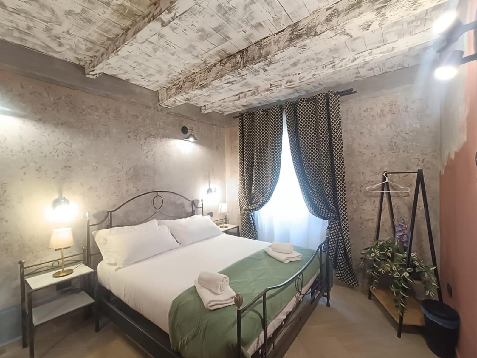 BNB Frescoes Rooms San Frediano