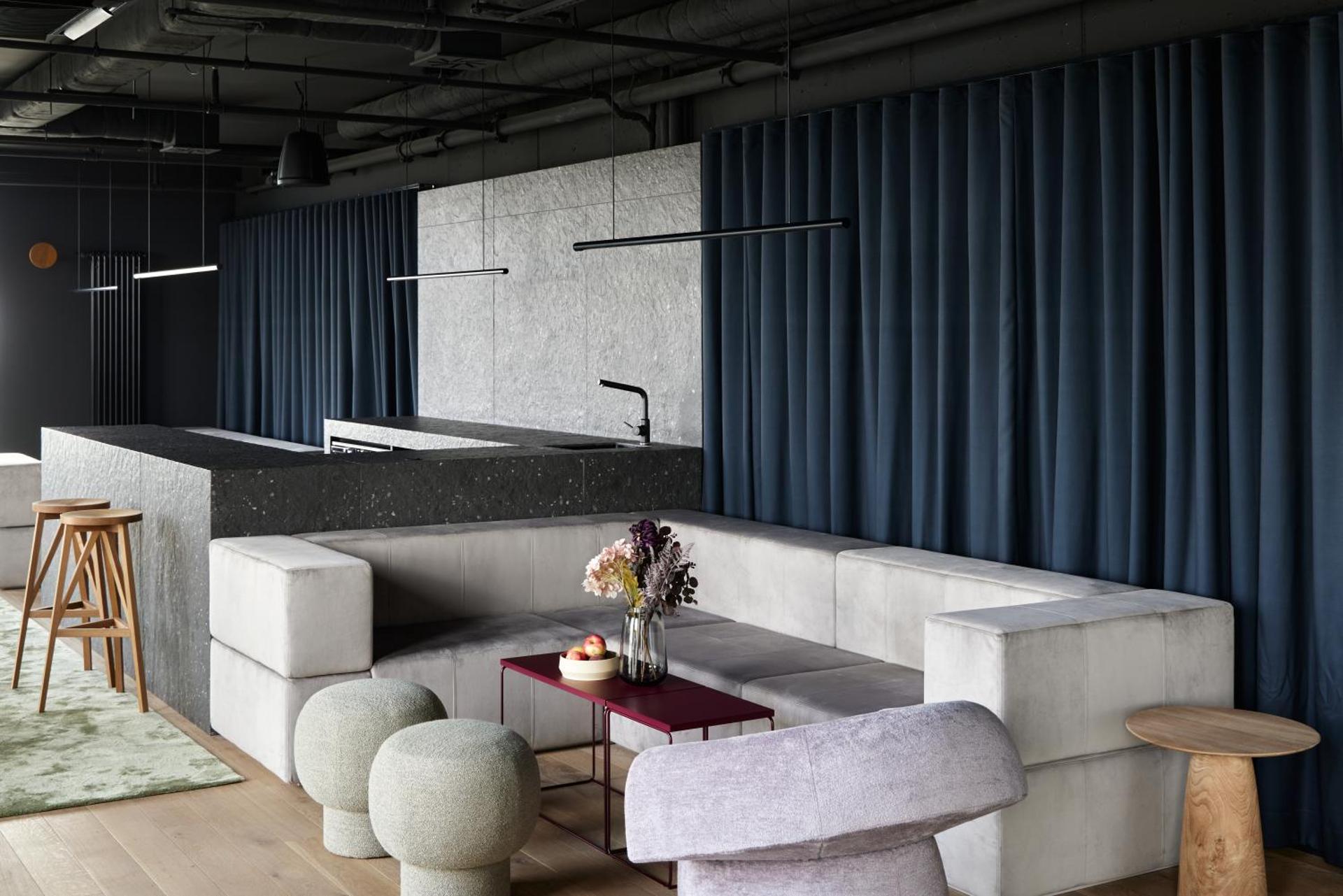 Meeting/conference room