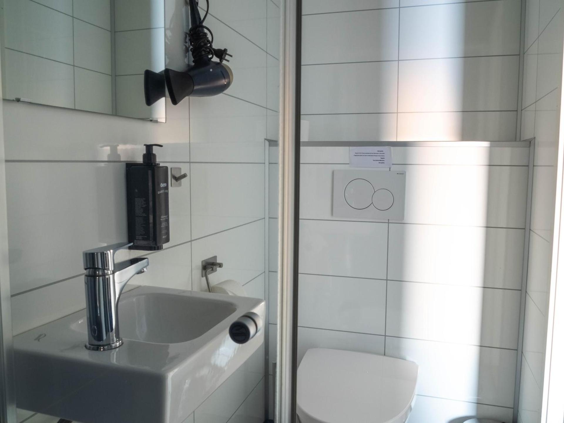 Lofoten Bed & Breakfast Reine - Rooms & Apartments