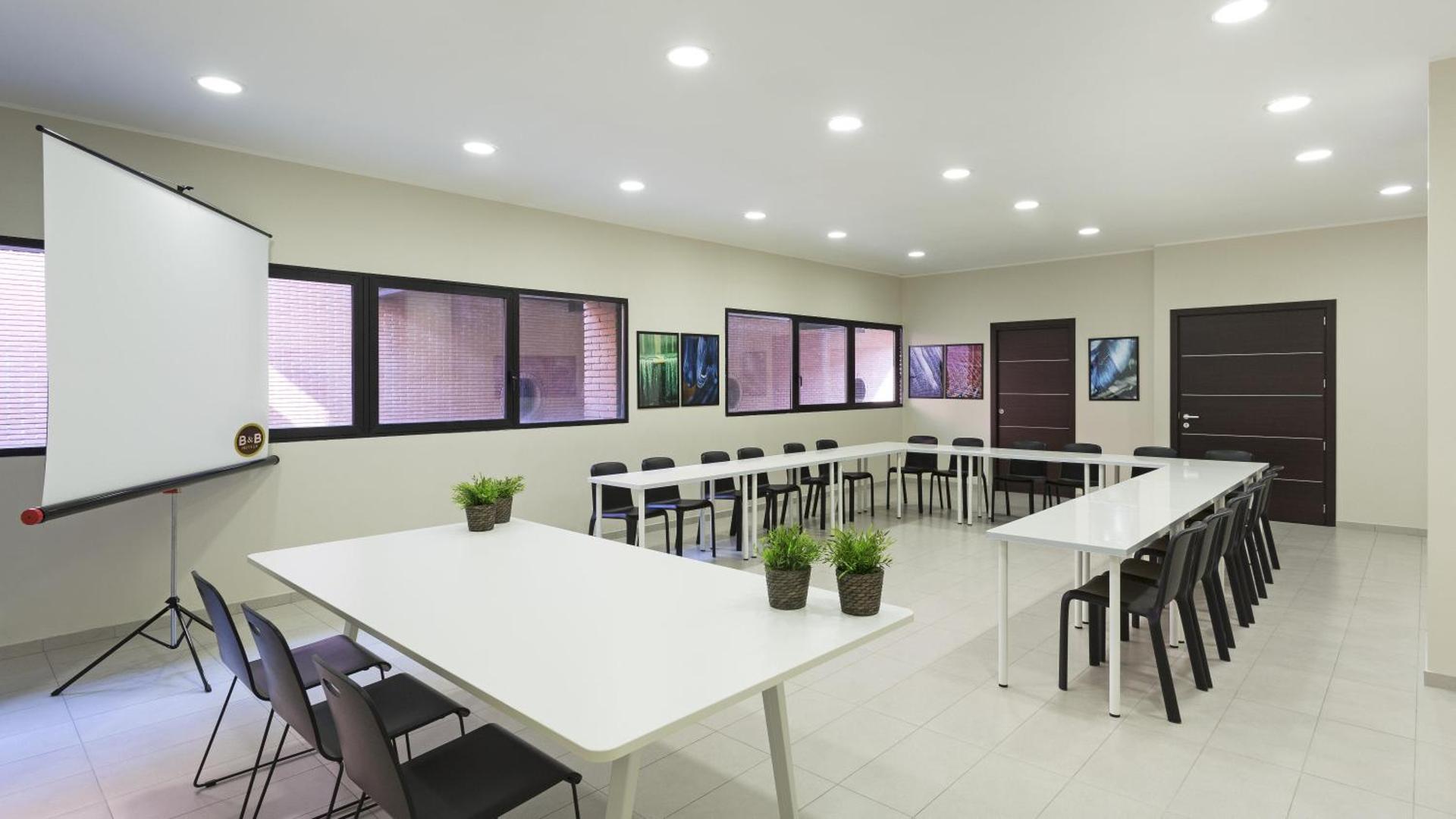 Meeting/conference room