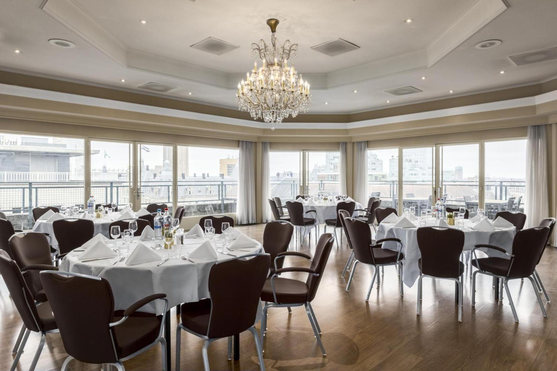 Meeting/conference room