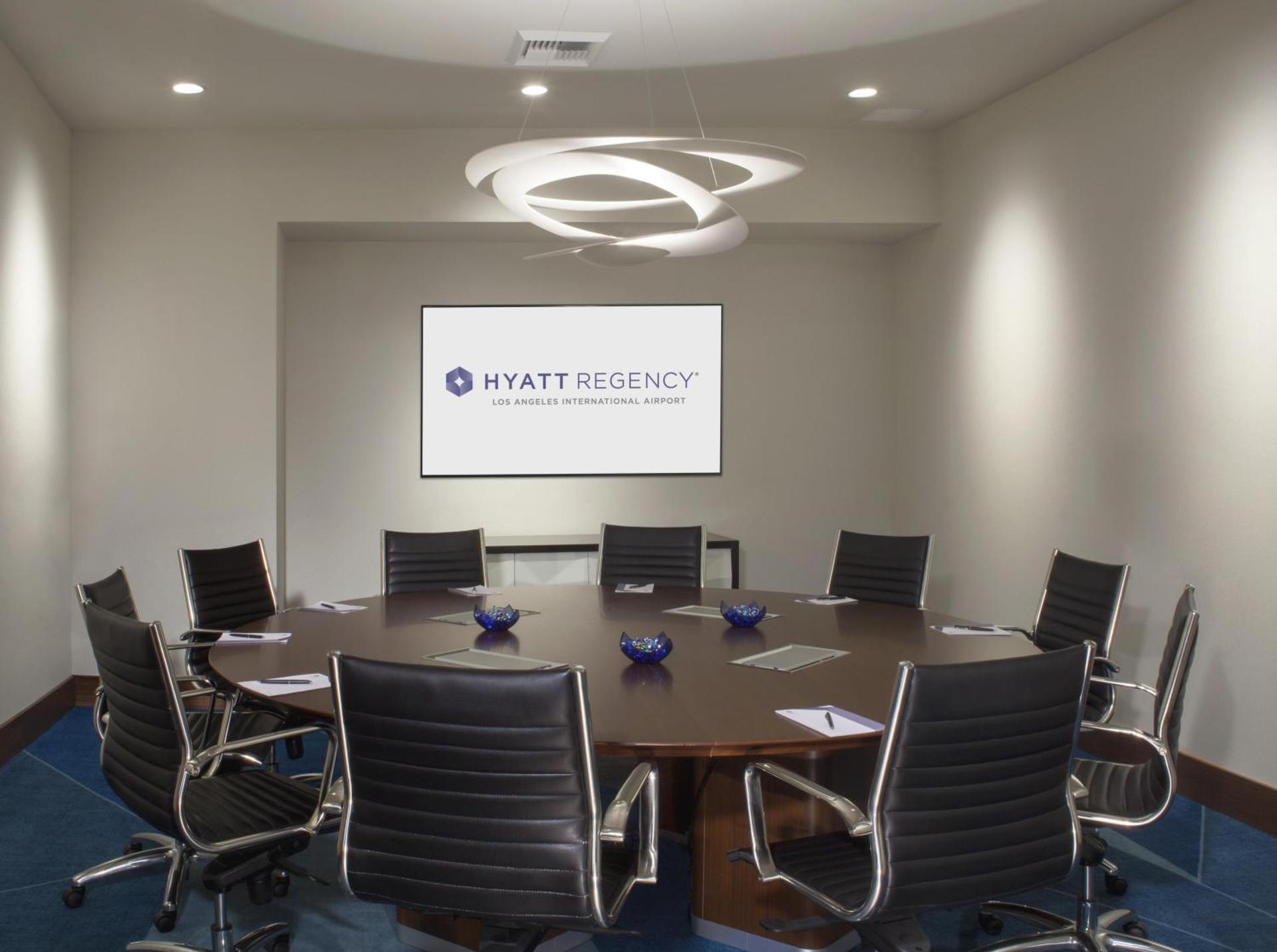 Meeting/conference room