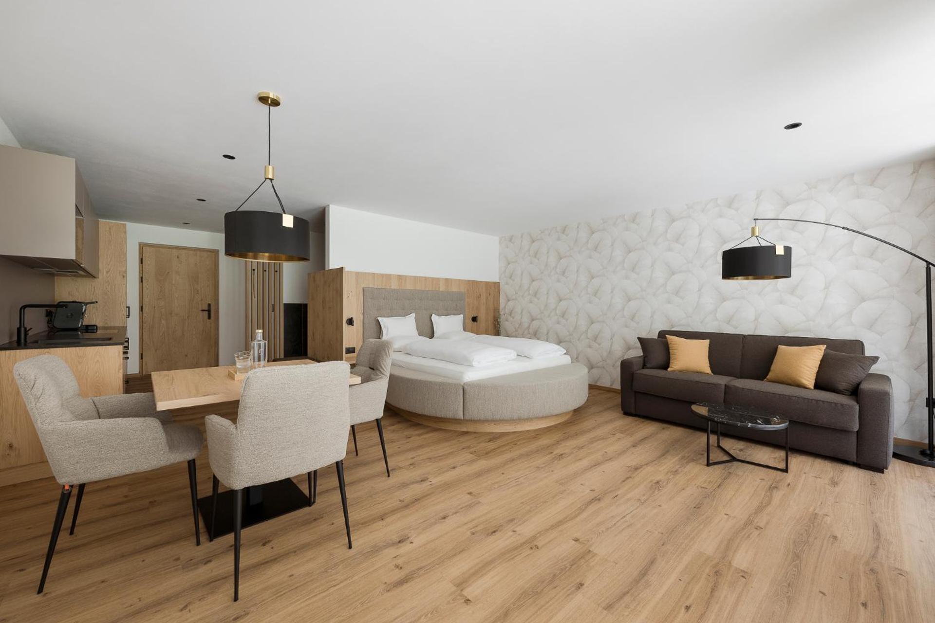 Ramilia Family Apartments Restaurant & Pizzeria