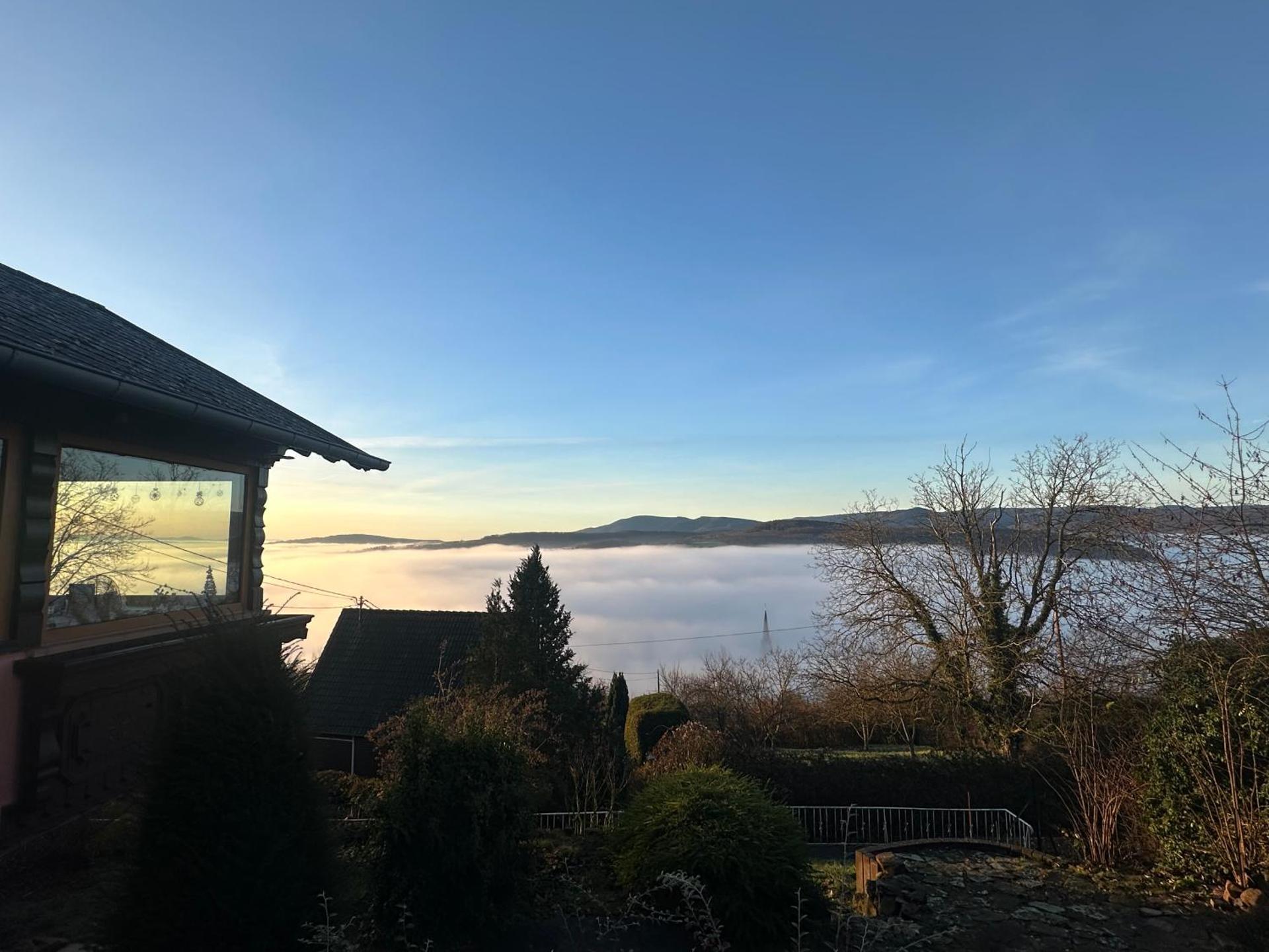 Le Grand Nichoir de la Colline - Parking - Wifi