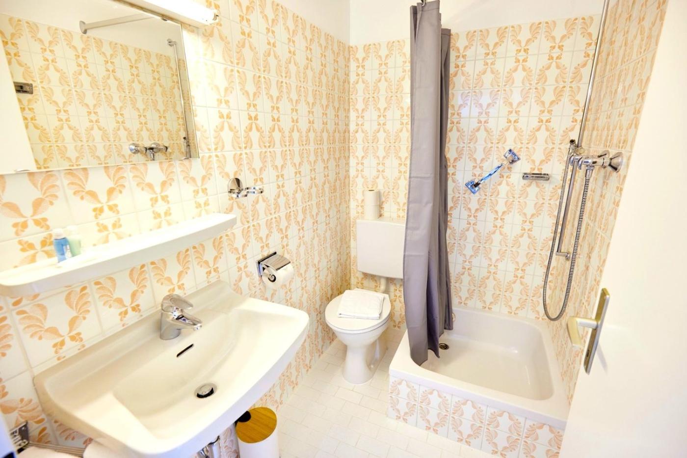 Studio with Garden View