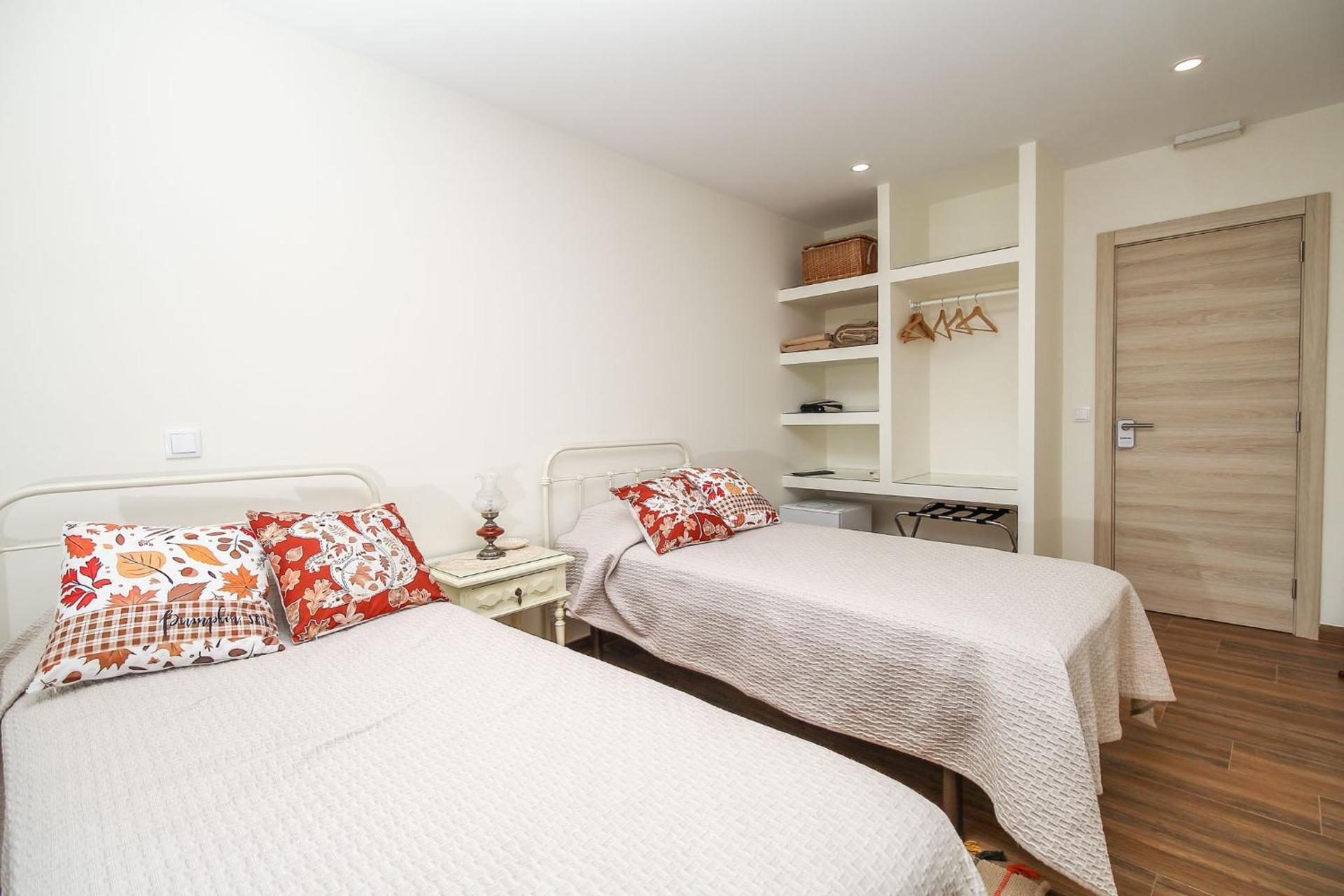 Twin Room with Private Bathroom