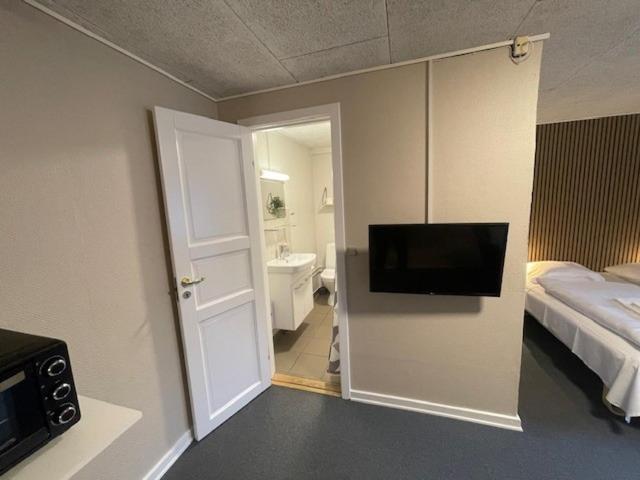 Studio (2 Adults) (Nr. 1)