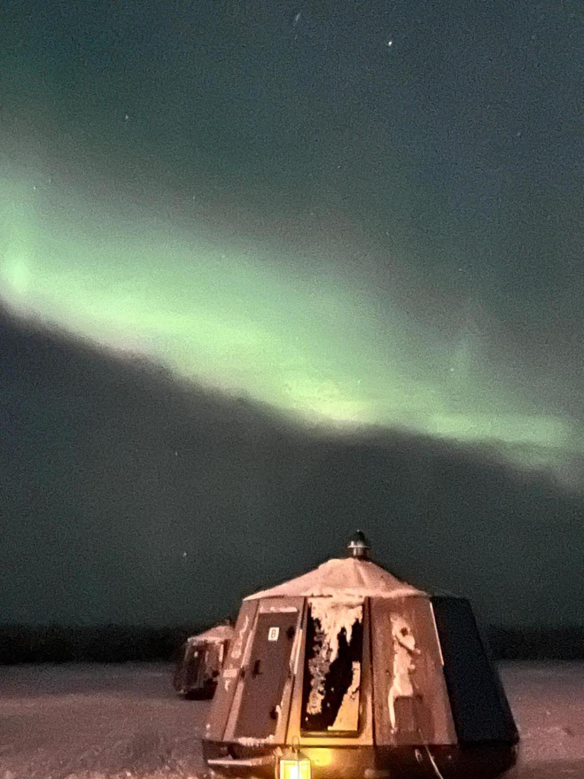 Vikajärvi Lake View Experience Igloos