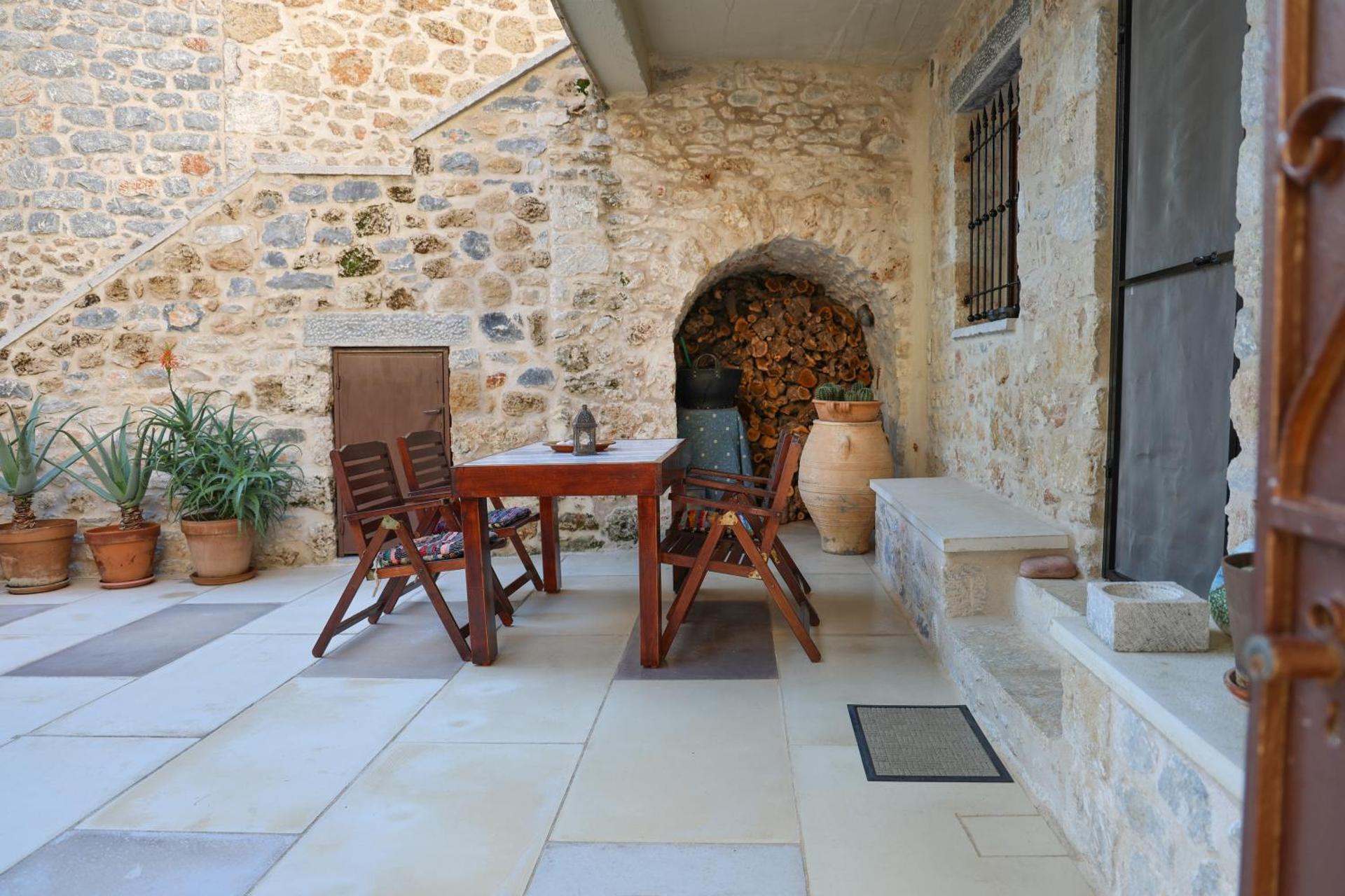 Inner courtyard view