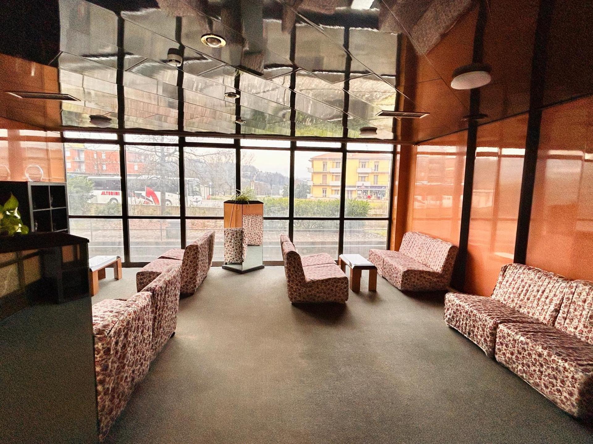 Meeting/conference room