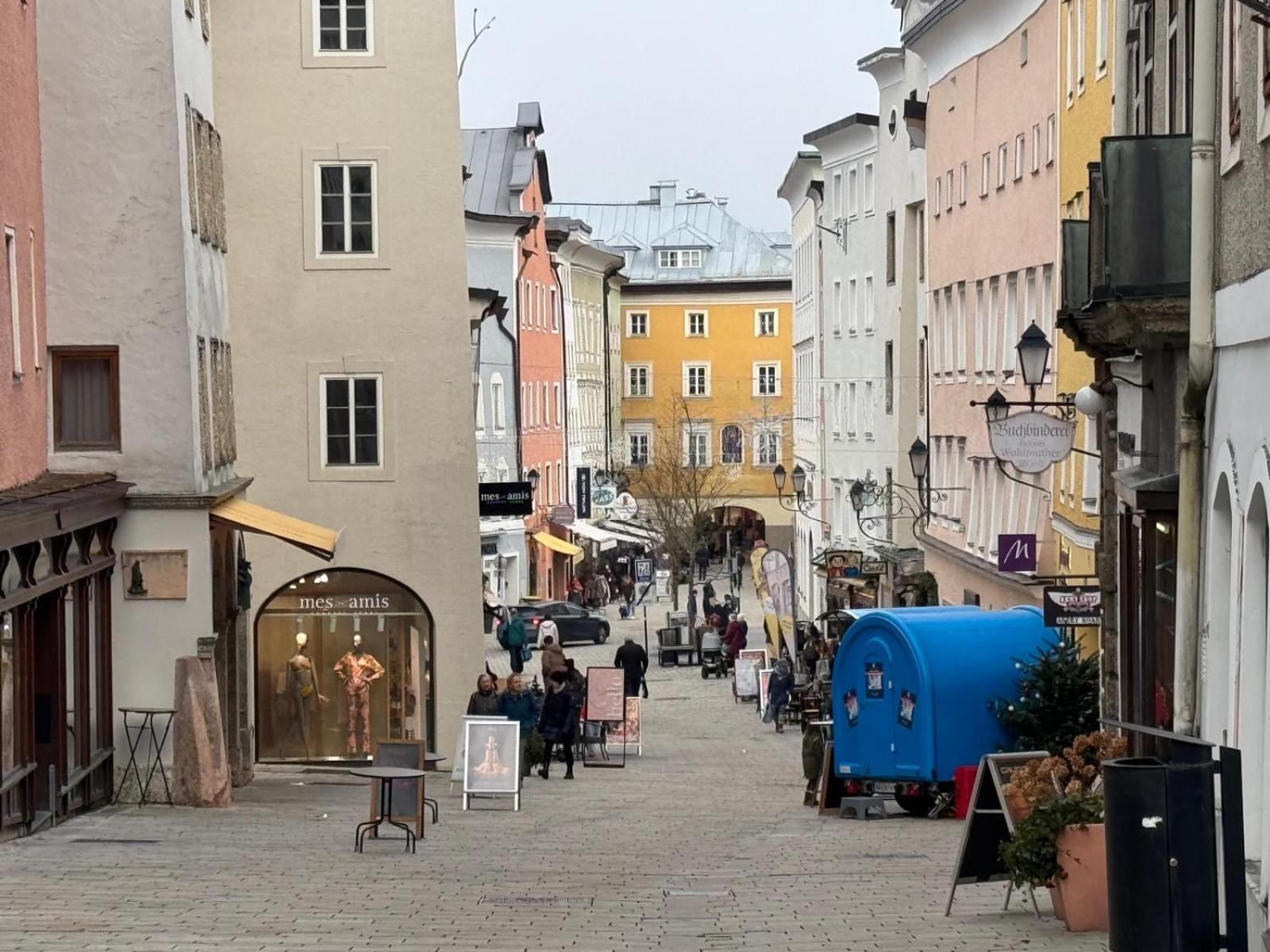 70qm 3-Zimmer Apartment am Tauernradweg in Hallein bei Salzburg, nahe Berchtesgaden, Roßfeld, Kehlsteinhaus, Obersalzberg, Watzmann, Schönau am Königsee, Bad Vigaun, Schloss Hellbrunn, Burg Hohen Salzburg, Burg Hohen Werfen # Beherbergungsbetrieb OC45