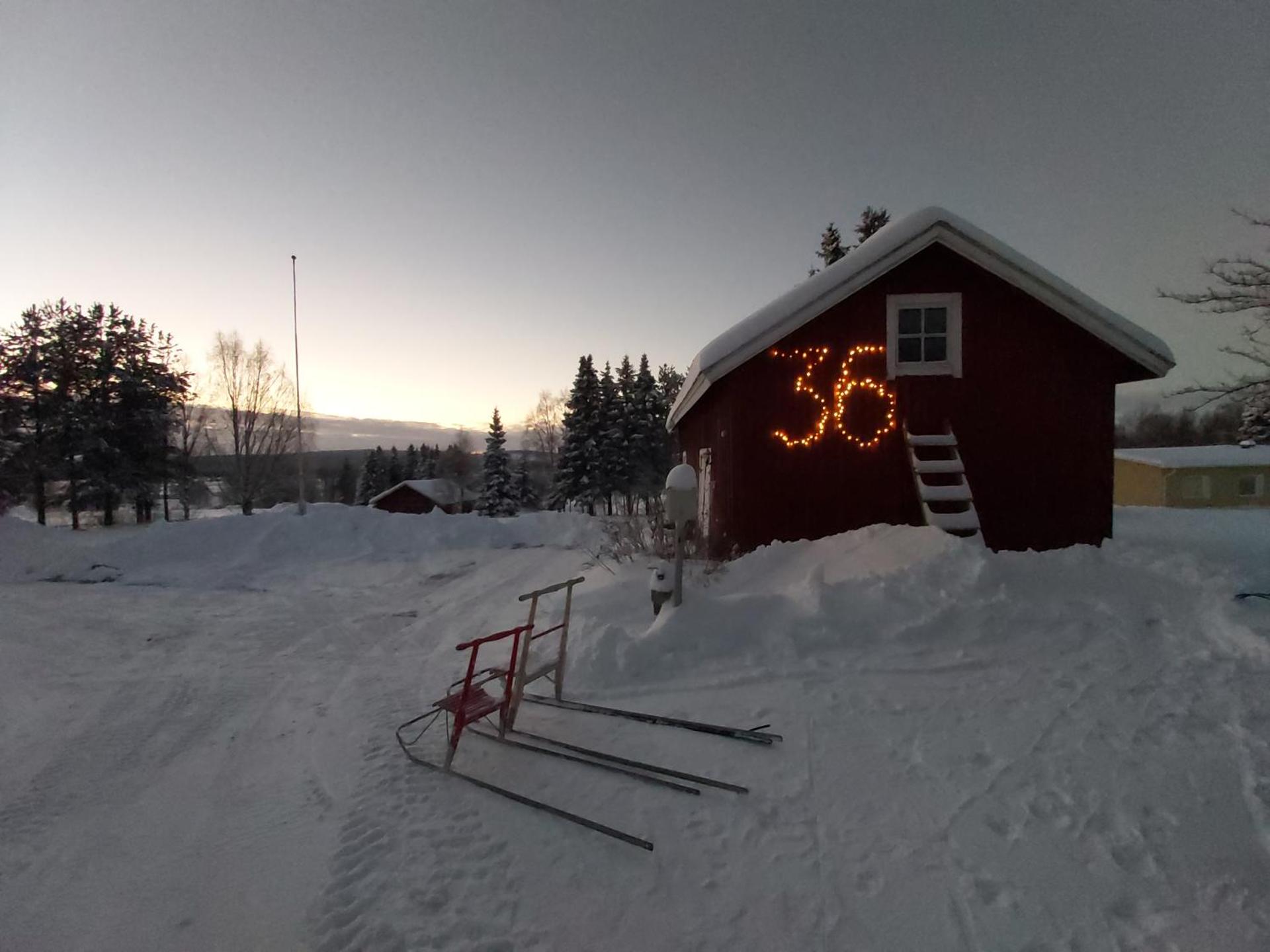 Rooms in a big wooden home, homestay