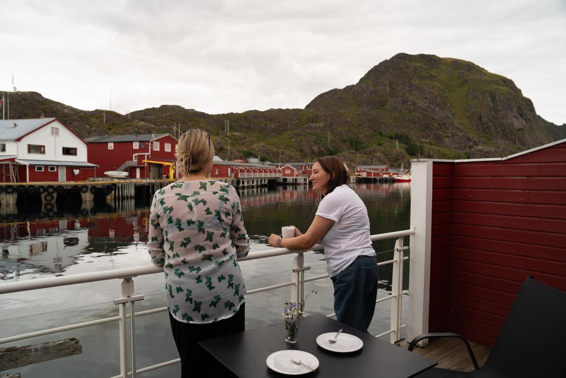 Bungalow - Water Front 