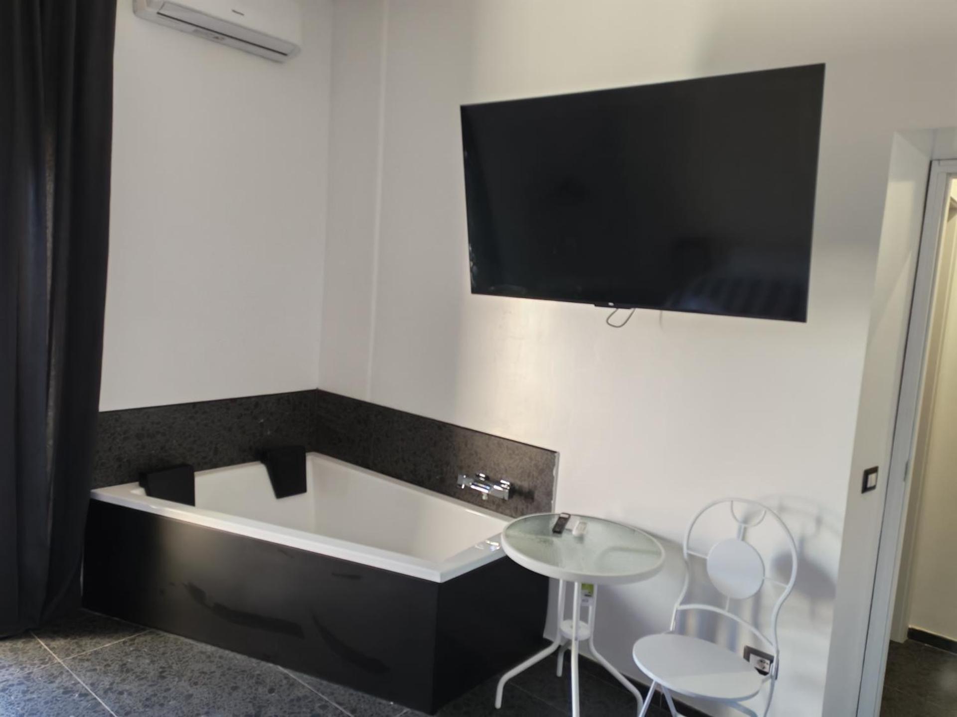 Ampia Camera Matrimoniale