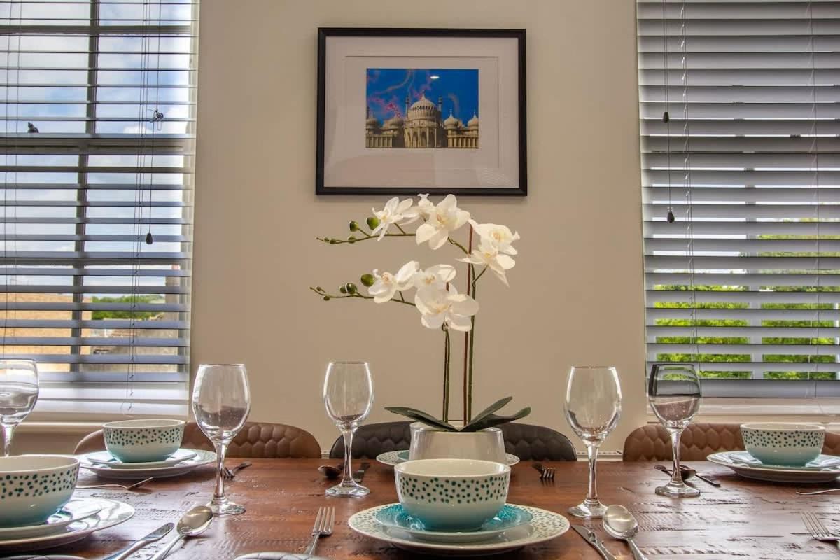 Albion at the Level - 2 BD Flat