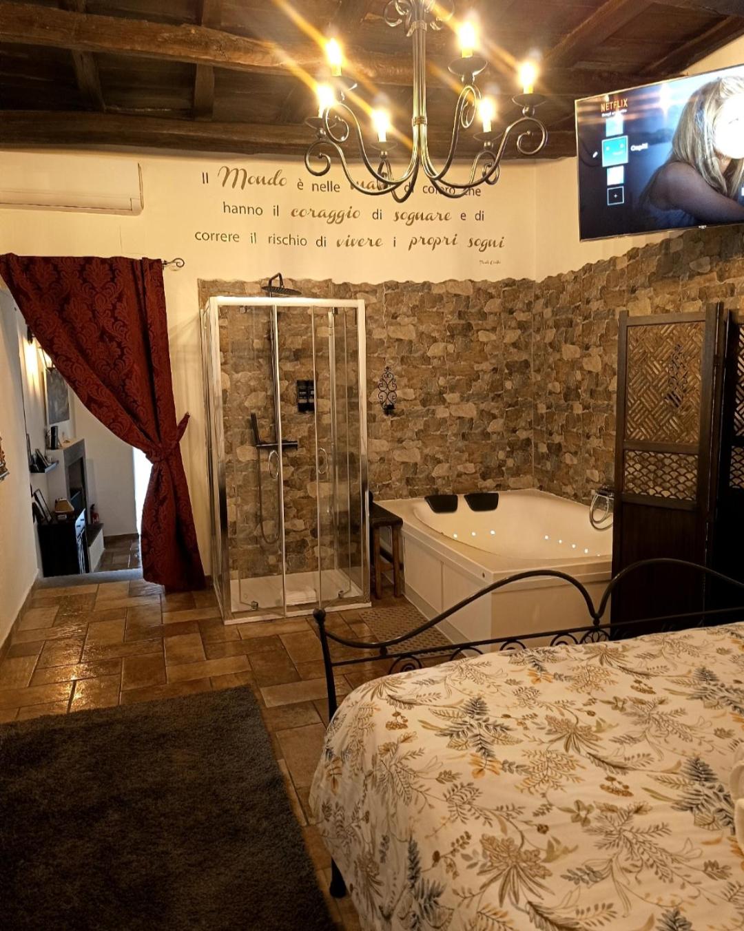 Le 10&10 SPA idromassaggio in camera Nepi VT