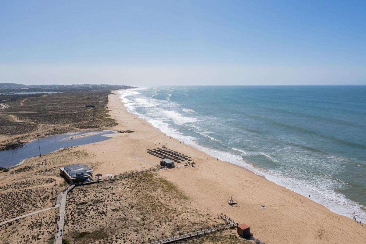 Bayline VI by Innkeeper