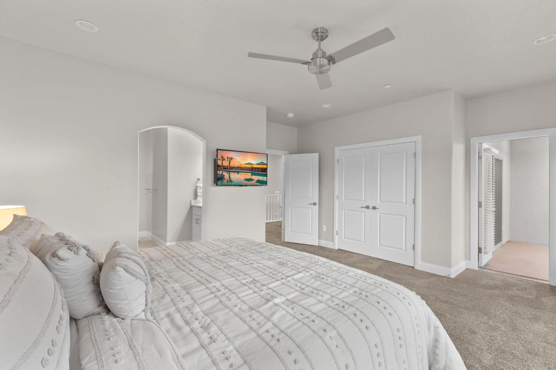 Zion Village Resort 2101 Private Hot Tub, Ping Pong table, and near Zion National Park