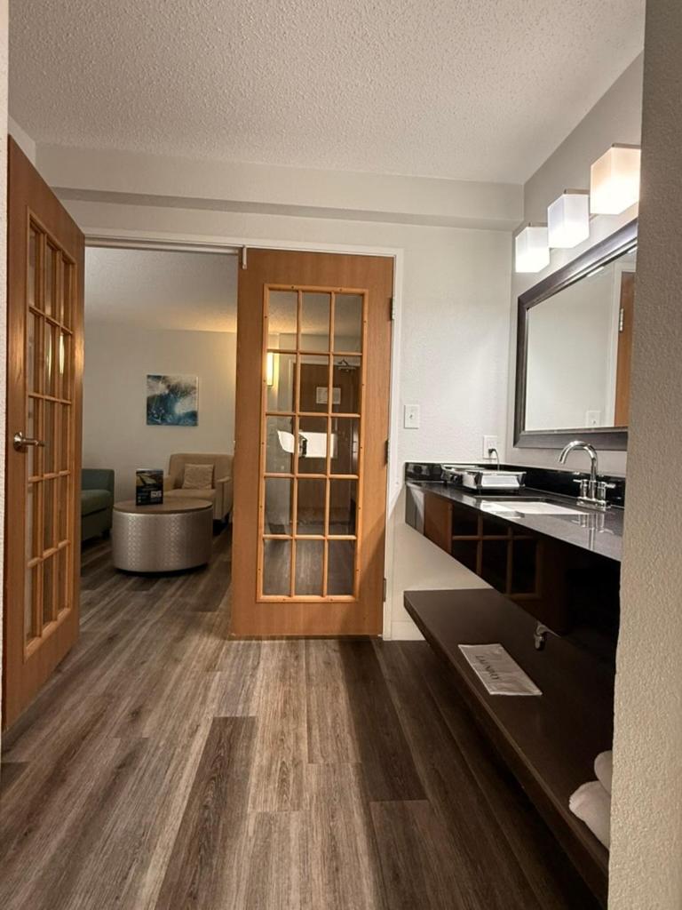 Hotel Wave at Rehoboth Beach