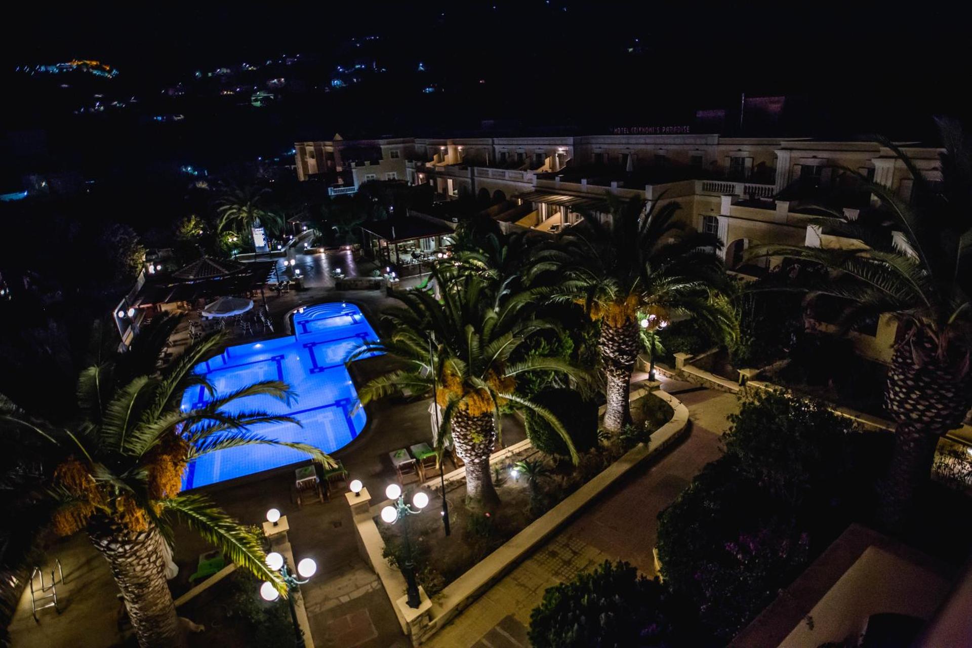 Crithoni's Paradise Hotel