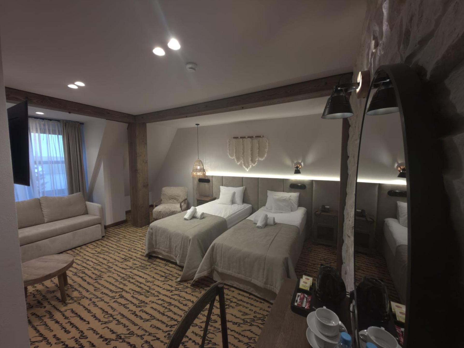 Dwór Bogucin Hotel&Restauracja