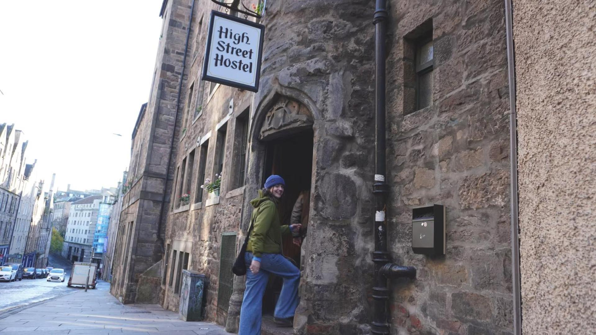 High Street Hostel - Over 18s Only, Backpackers Atmosphere