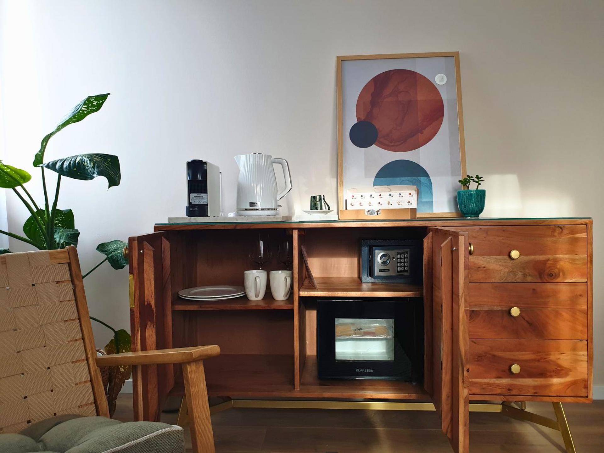 Coffee/tea facilities