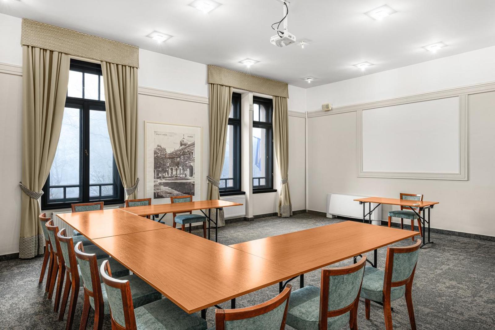 Meeting/conference room