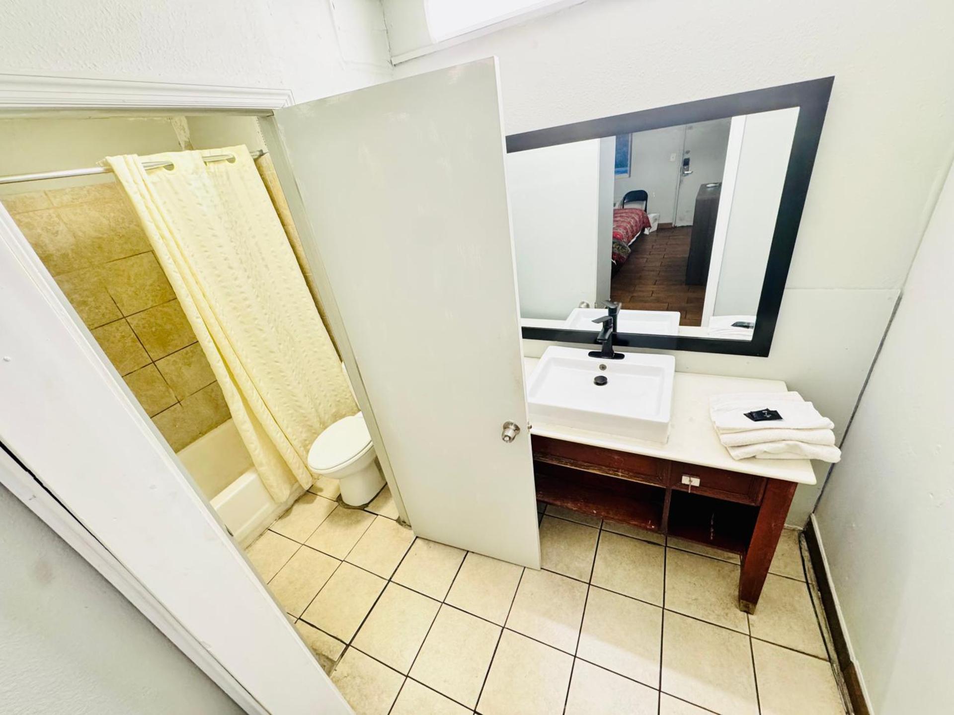 Cumberland Inn Near Downtown - Nashville, TN